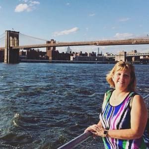 Meet your Posher, Monica